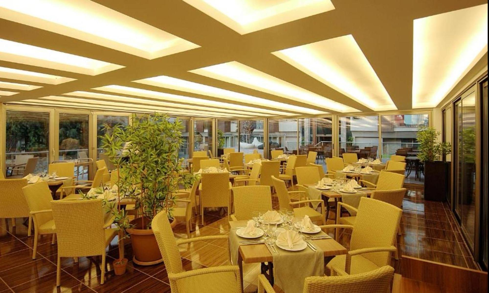 Ambassador Hotel & Spa Antalya Exteriör bild